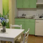 A Maos 4* איה נאפה