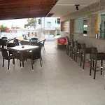 מלון דירות A Maos