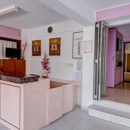 A Maos Apartmanhotel 4*