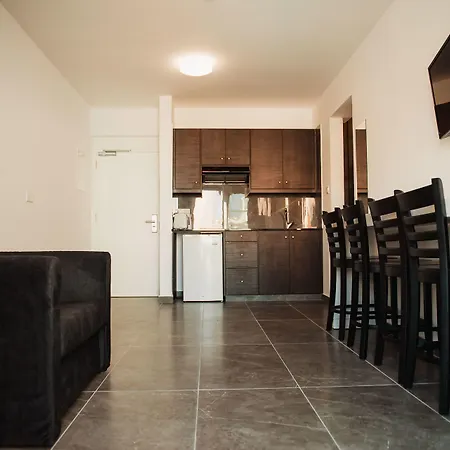 A Maos Apartmanhotel Ajía Nápa