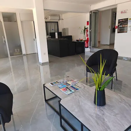 A Maos Apartmanhotel