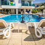 A Maos Ayia Napa