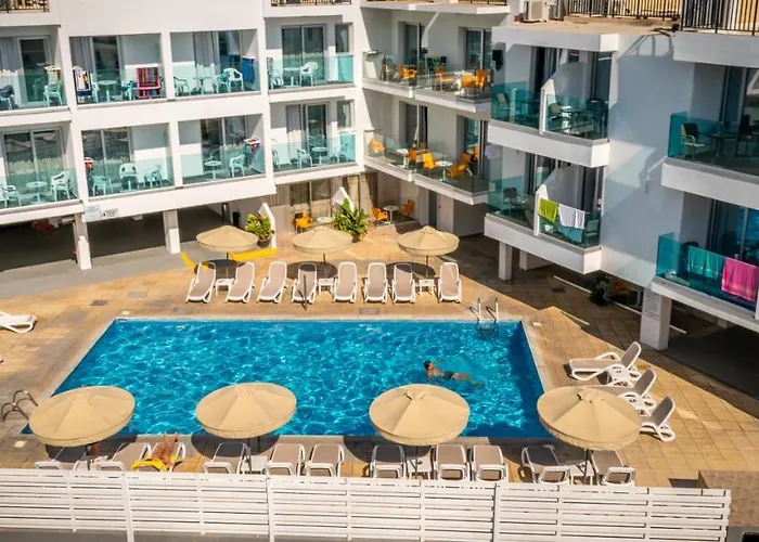 A Maos Aparthotel 4*